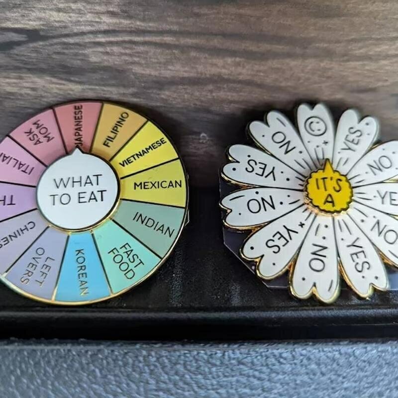 Turnable Roulette Fun Pins Tangle Gospel Personality Enamel Brooch